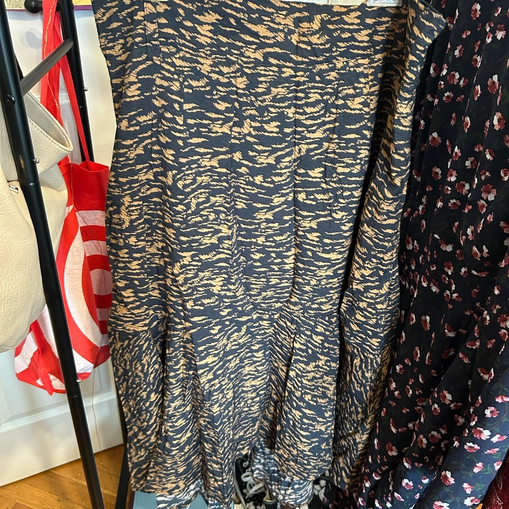 Banana Republic Black and Tan Printed Maxi Skirt